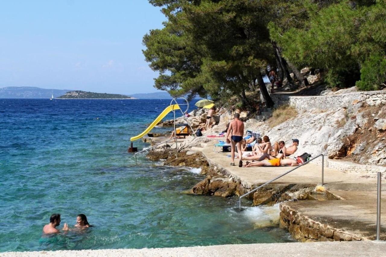Ralje Apartament Sali