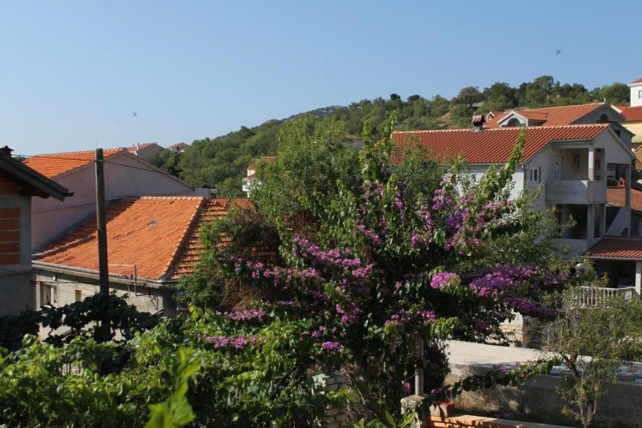 Ralje Apartament Sali